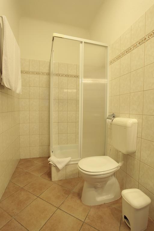 Part Cafe Residence ドゥナケシ 部屋 写真